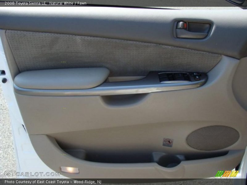 Natural White / Fawn 2008 Toyota Sienna LE