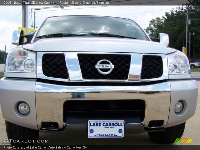 Radiant Silver / Graphite/Titanium 2005 Nissan Titan SE Crew Cab 4x4