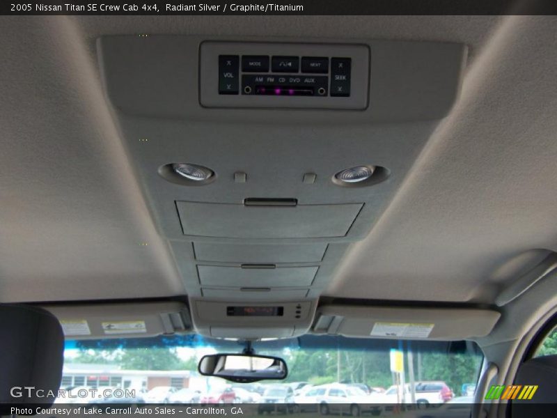 Radiant Silver / Graphite/Titanium 2005 Nissan Titan SE Crew Cab 4x4