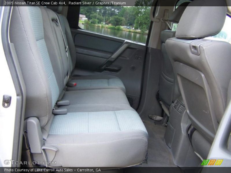 Radiant Silver / Graphite/Titanium 2005 Nissan Titan SE Crew Cab 4x4