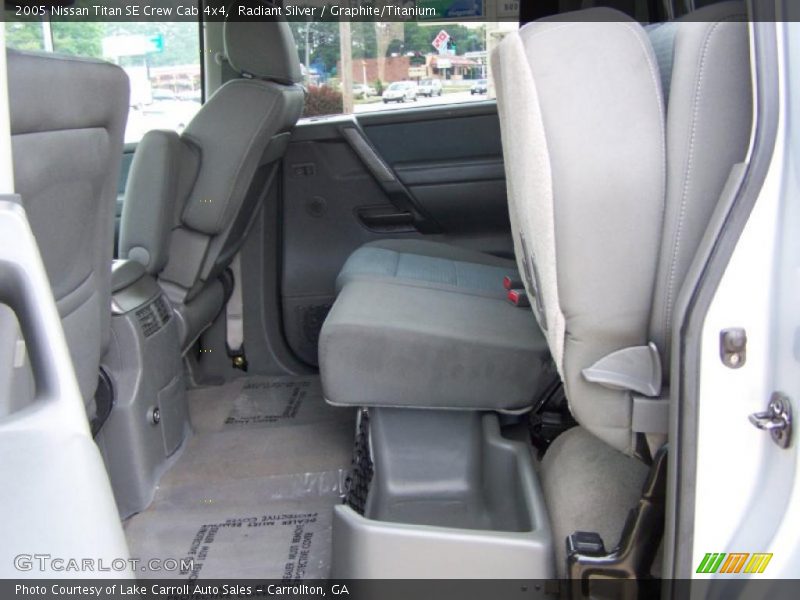 Radiant Silver / Graphite/Titanium 2005 Nissan Titan SE Crew Cab 4x4
