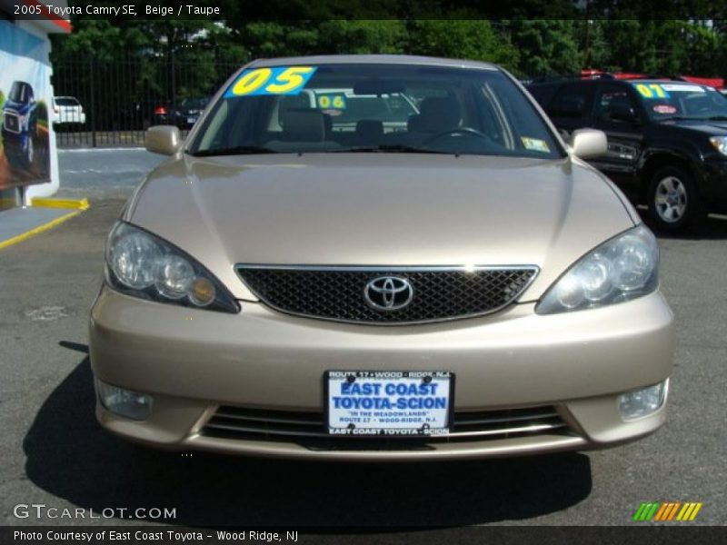 Beige / Taupe 2005 Toyota Camry SE