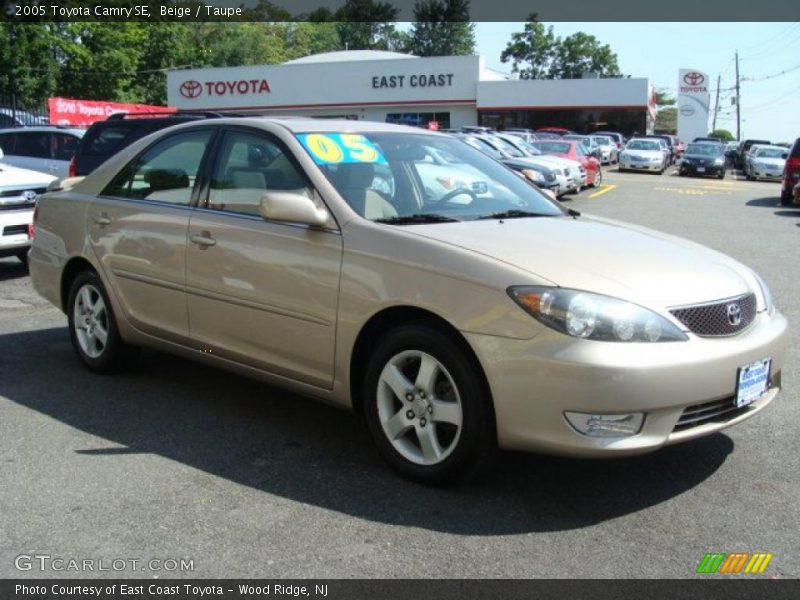 Beige / Taupe 2005 Toyota Camry SE