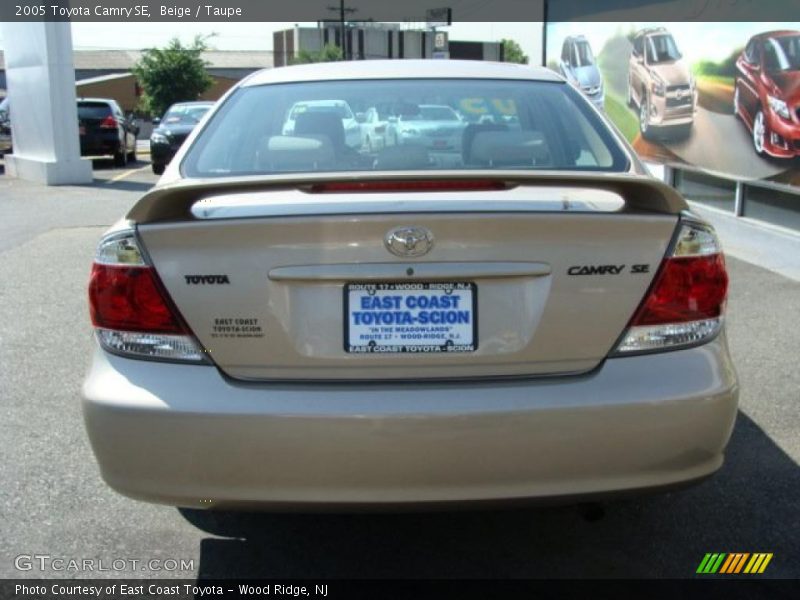 Beige / Taupe 2005 Toyota Camry SE