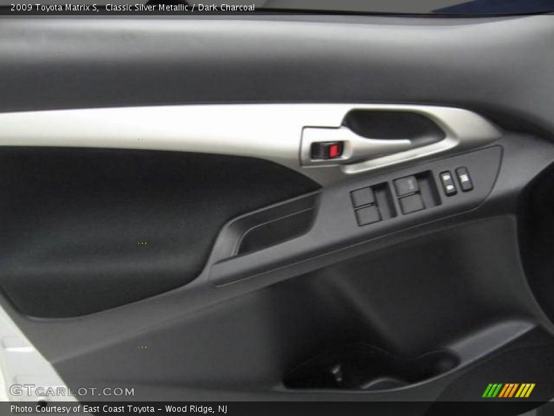 Classic Silver Metallic / Dark Charcoal 2009 Toyota Matrix S