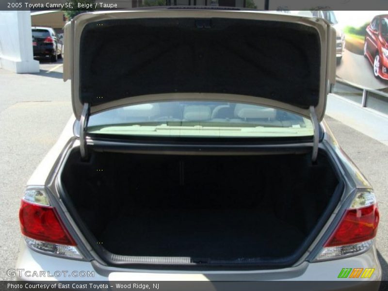 Beige / Taupe 2005 Toyota Camry SE