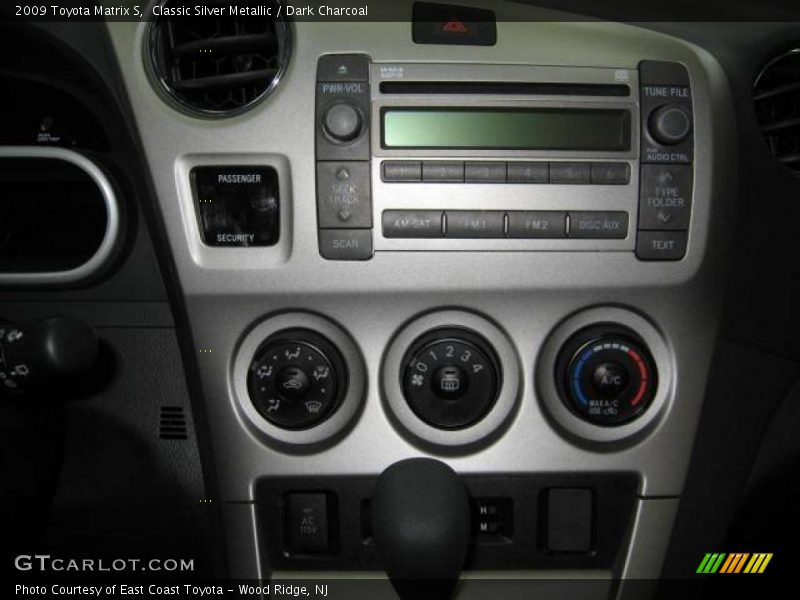 Classic Silver Metallic / Dark Charcoal 2009 Toyota Matrix S