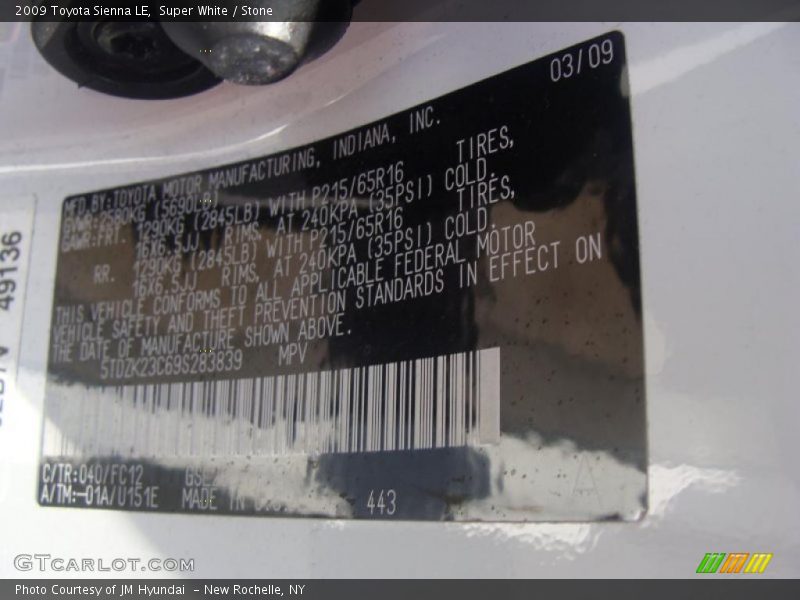 Super White / Stone 2009 Toyota Sienna LE