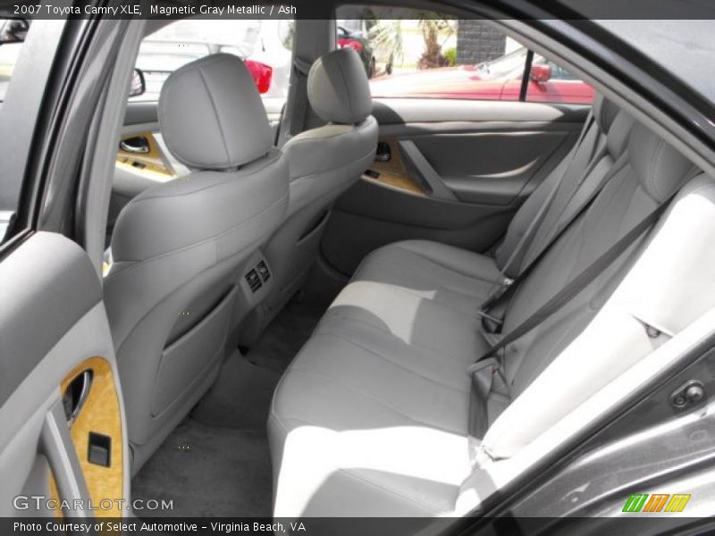 Magnetic Gray Metallic / Ash 2007 Toyota Camry XLE