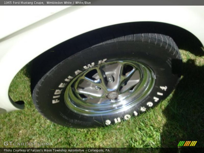 Wimbledon White / White/Blue 1965 Ford Mustang Coupe
