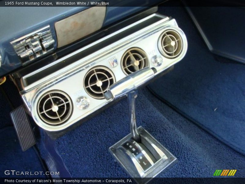 Wimbledon White / White/Blue 1965 Ford Mustang Coupe