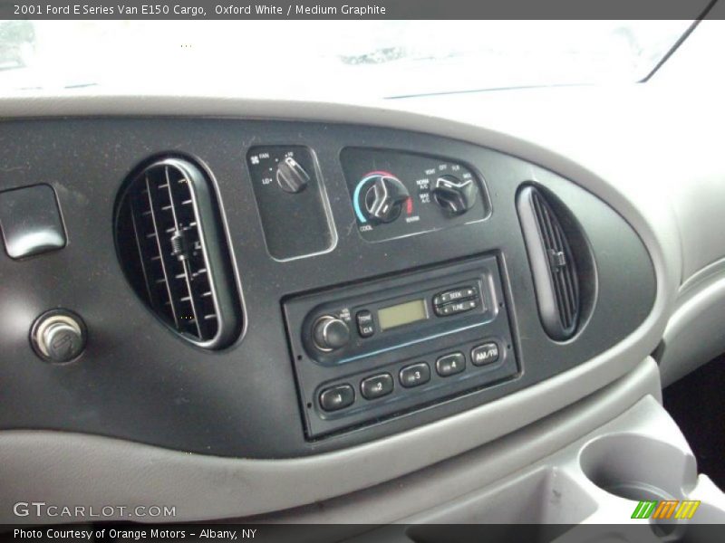Oxford White / Medium Graphite 2001 Ford E Series Van E150 Cargo