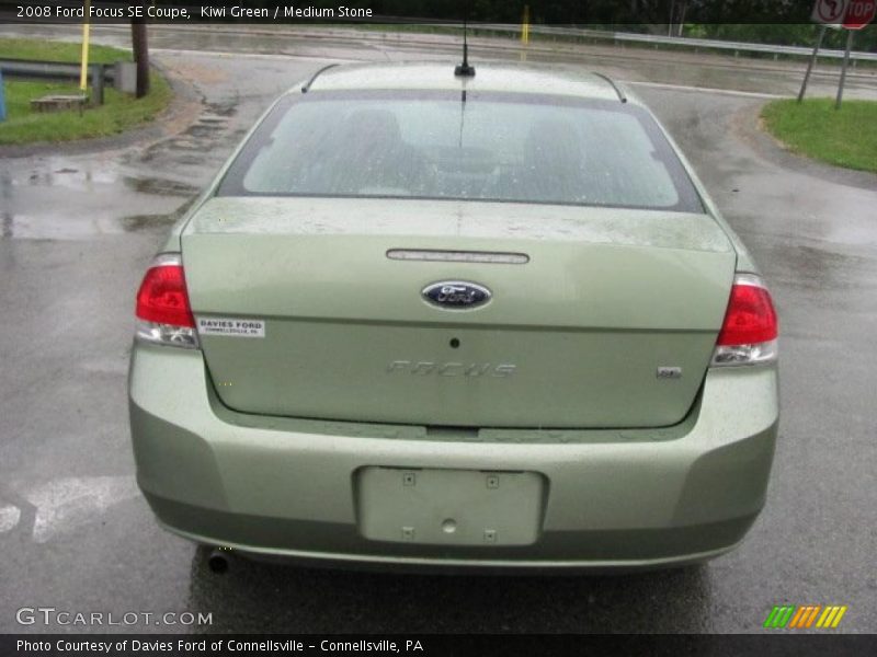Kiwi Green / Medium Stone 2008 Ford Focus SE Coupe