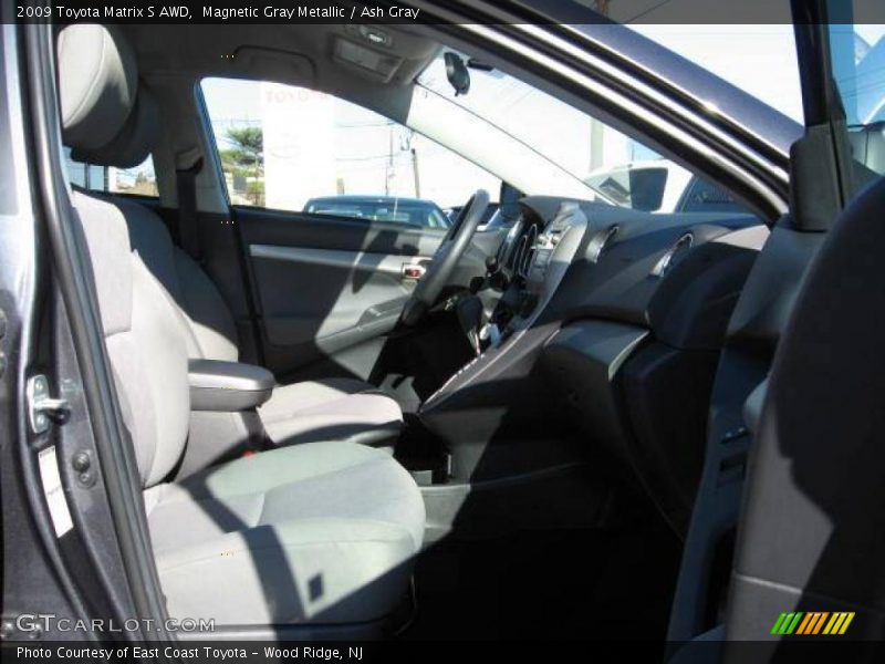 Magnetic Gray Metallic / Ash Gray 2009 Toyota Matrix S AWD