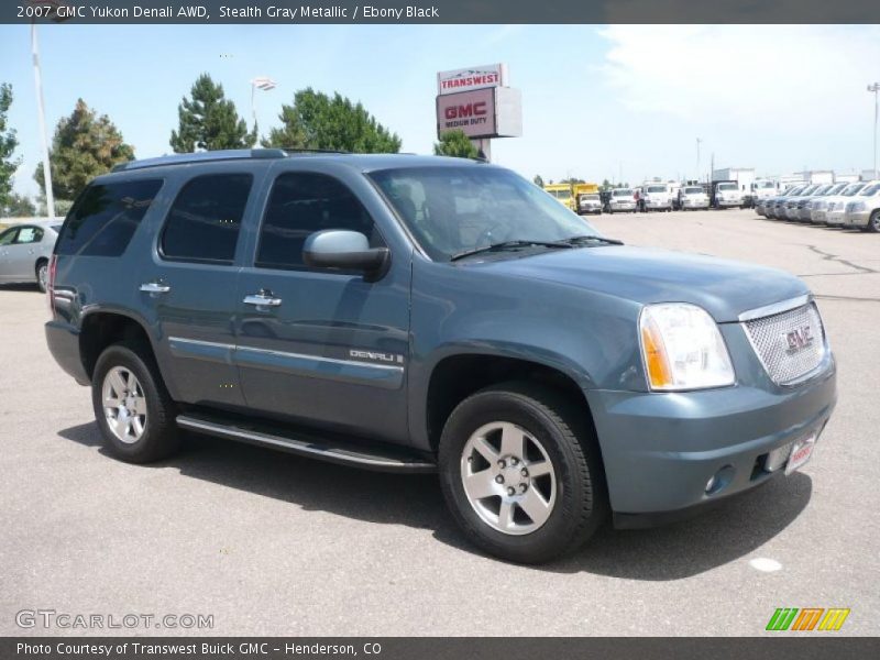 Stealth Gray Metallic / Ebony Black 2007 GMC Yukon Denali AWD