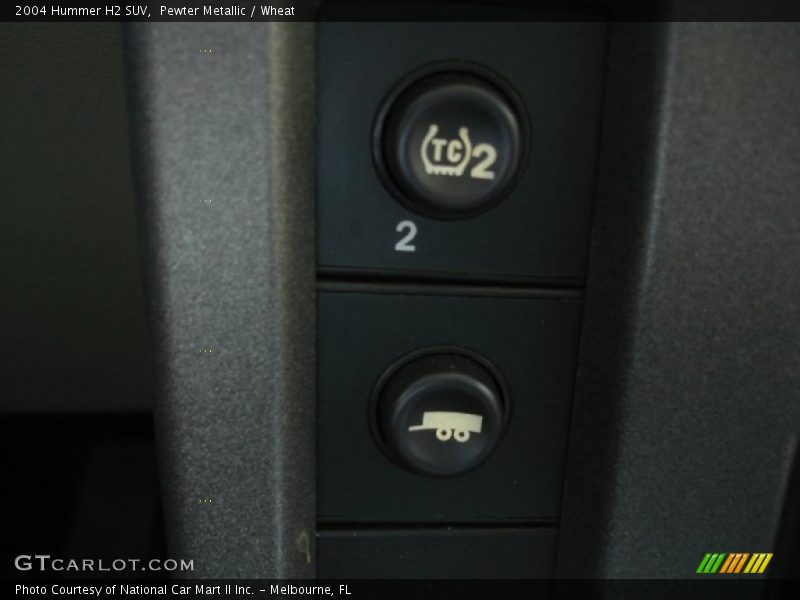 Pewter Metallic / Wheat 2004 Hummer H2 SUV