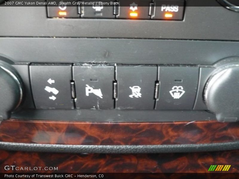 Stealth Gray Metallic / Ebony Black 2007 GMC Yukon Denali AWD