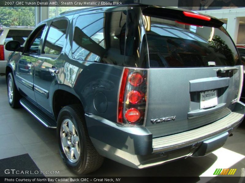 Stealth Gray Metallic / Ebony Black 2007 GMC Yukon Denali AWD