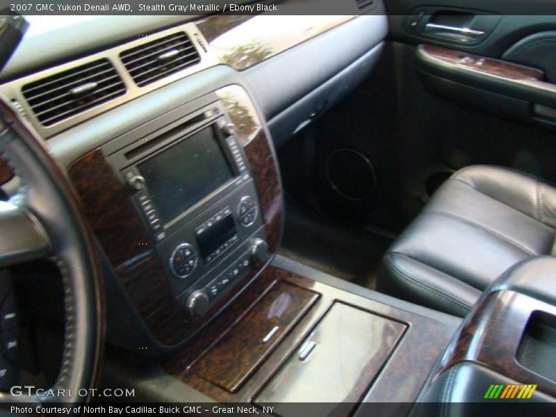 Stealth Gray Metallic / Ebony Black 2007 GMC Yukon Denali AWD
