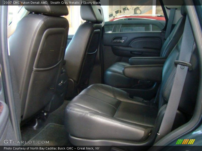 Stealth Gray Metallic / Ebony Black 2007 GMC Yukon Denali AWD