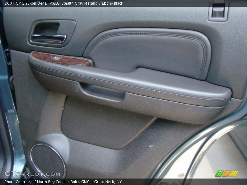 Stealth Gray Metallic / Ebony Black 2007 GMC Yukon Denali AWD