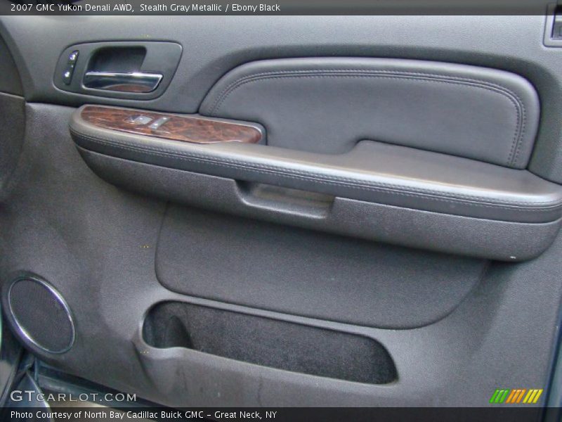 Stealth Gray Metallic / Ebony Black 2007 GMC Yukon Denali AWD