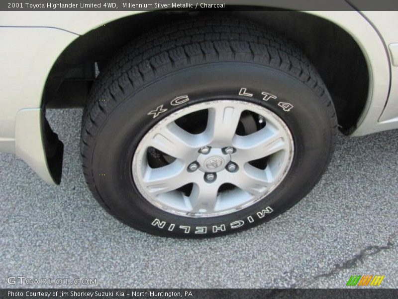 Millennium Silver Metallic / Charcoal 2001 Toyota Highlander Limited 4WD