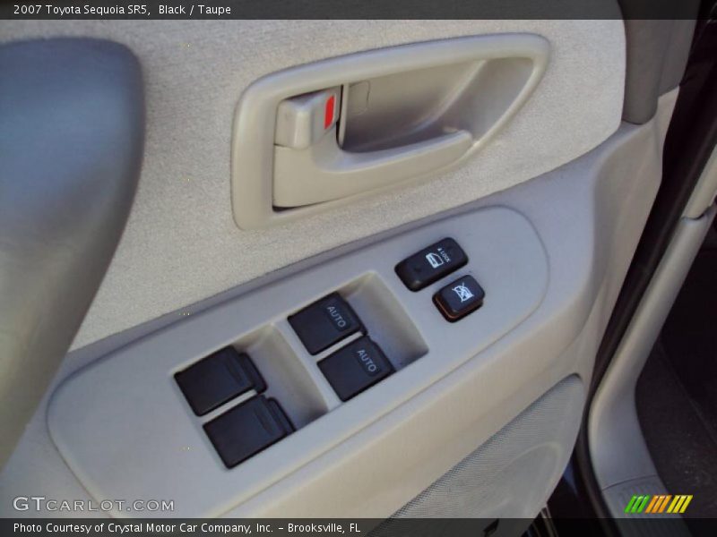 Black / Taupe 2007 Toyota Sequoia SR5