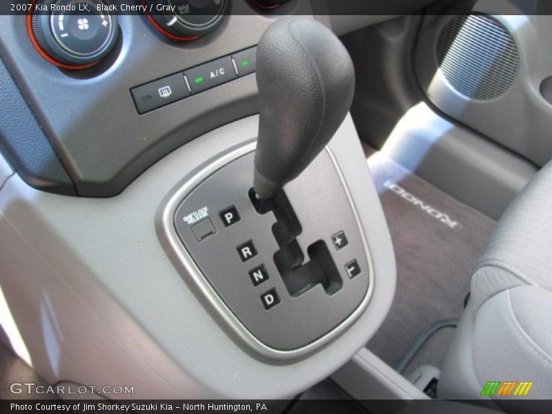 Black Cherry / Gray 2007 Kia Rondo LX