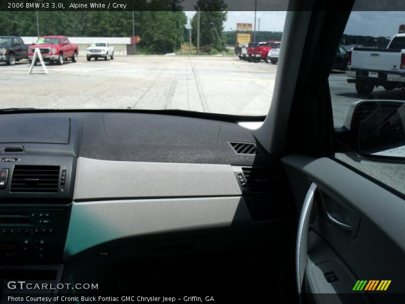 Alpine White / Grey 2006 BMW X3 3.0i