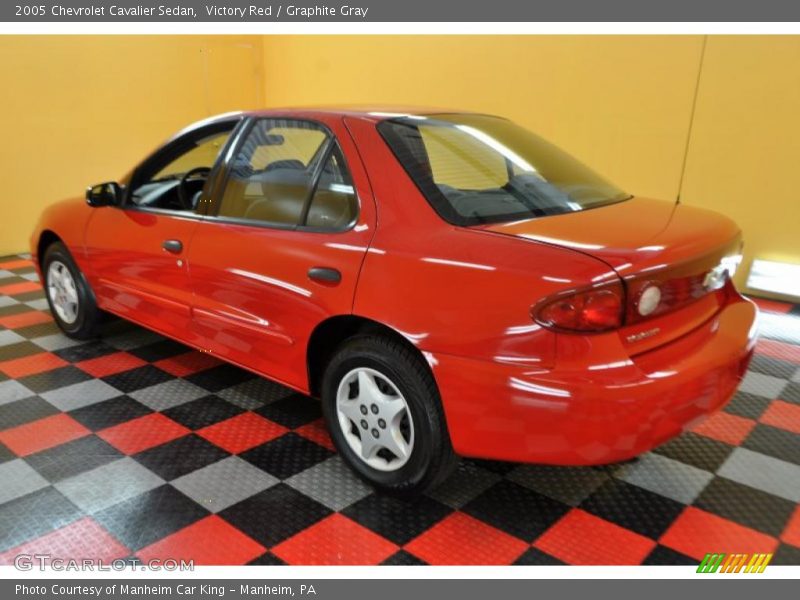 Victory Red / Graphite Gray 2005 Chevrolet Cavalier Sedan