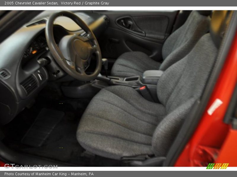 Victory Red / Graphite Gray 2005 Chevrolet Cavalier Sedan