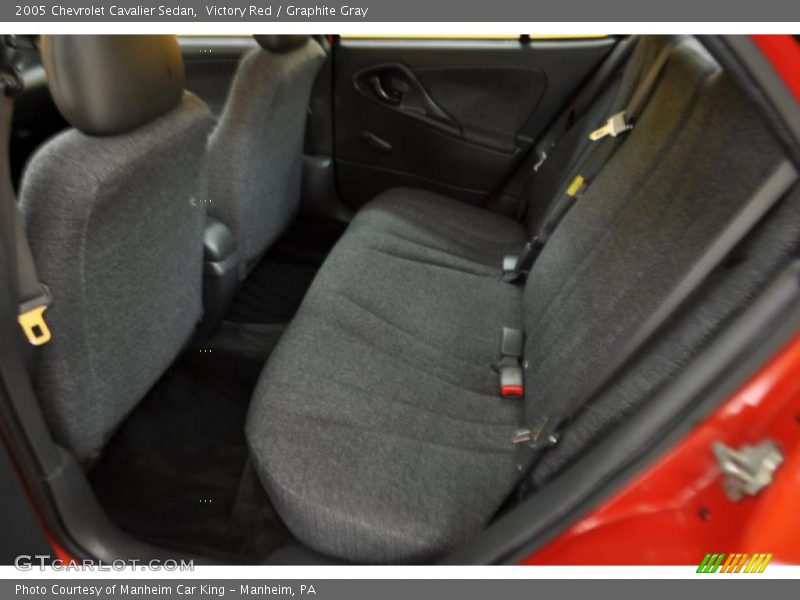 Victory Red / Graphite Gray 2005 Chevrolet Cavalier Sedan