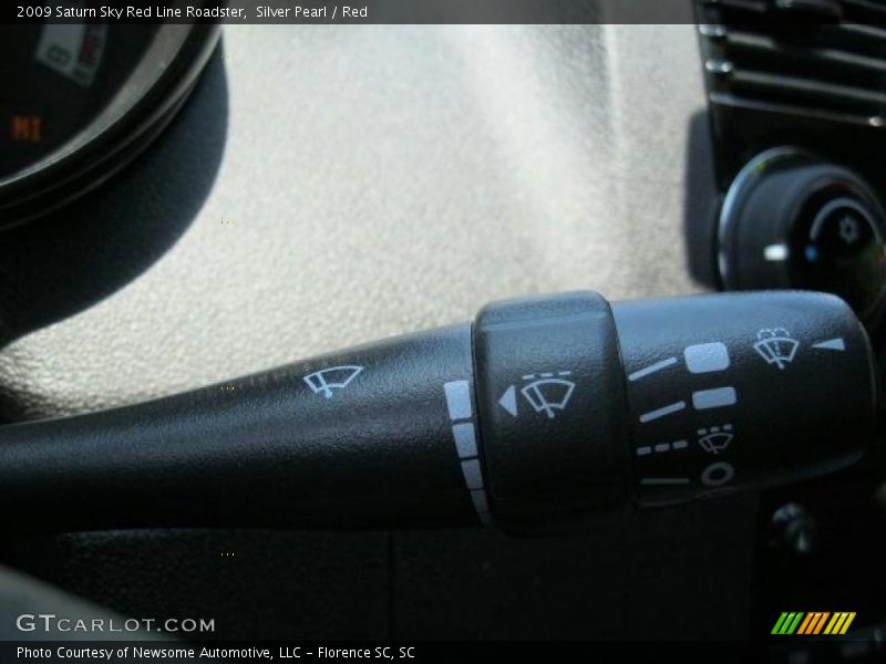 Silver Pearl / Red 2009 Saturn Sky Red Line Roadster