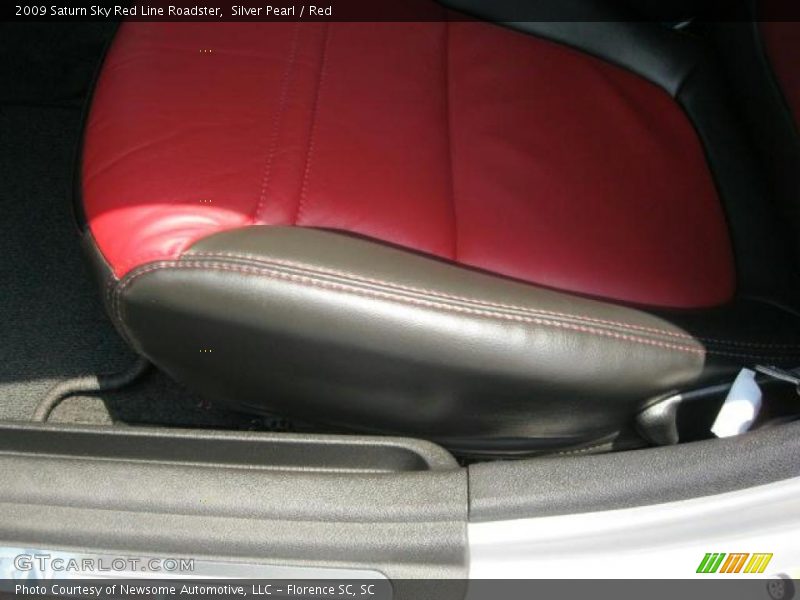 Silver Pearl / Red 2009 Saturn Sky Red Line Roadster