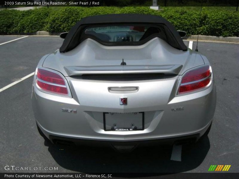 Silver Pearl / Red 2009 Saturn Sky Red Line Roadster