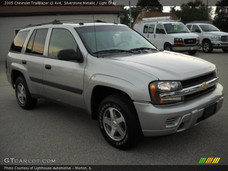 Silverstone Metallic / Light Gray 2005 Chevrolet TrailBlazer LS 4x4