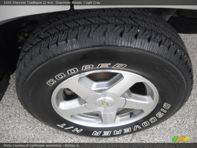 Silverstone Metallic / Light Gray 2005 Chevrolet TrailBlazer LS 4x4