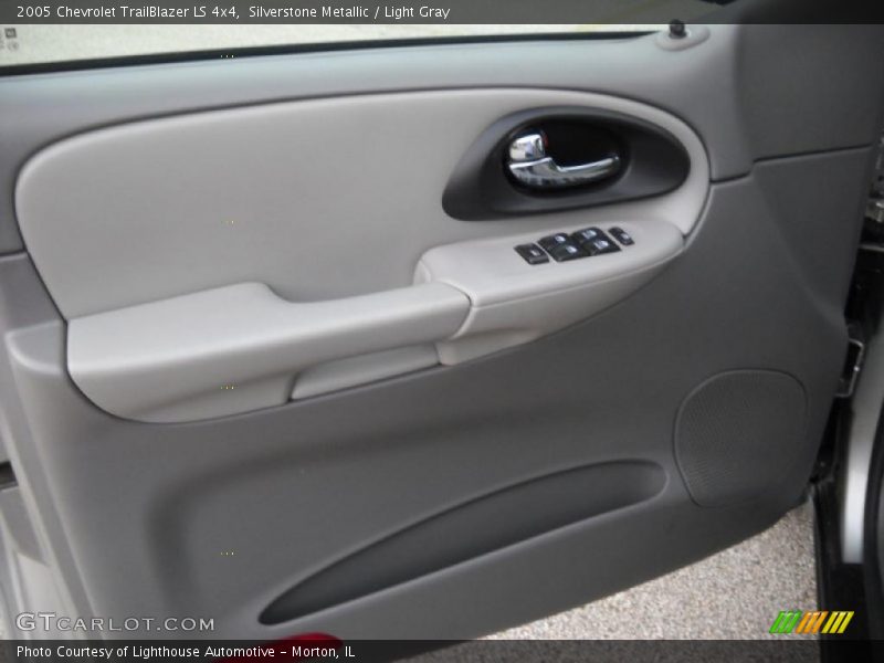 Silverstone Metallic / Light Gray 2005 Chevrolet TrailBlazer LS 4x4