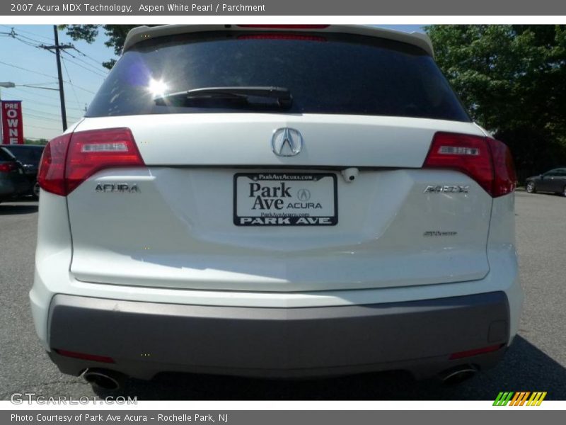 Aspen White Pearl / Parchment 2007 Acura MDX Technology