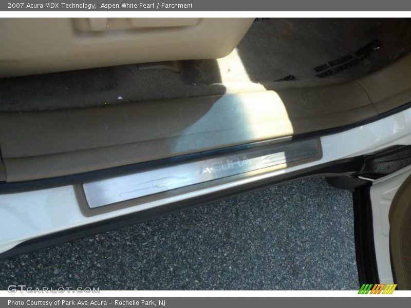 Aspen White Pearl / Parchment 2007 Acura MDX Technology