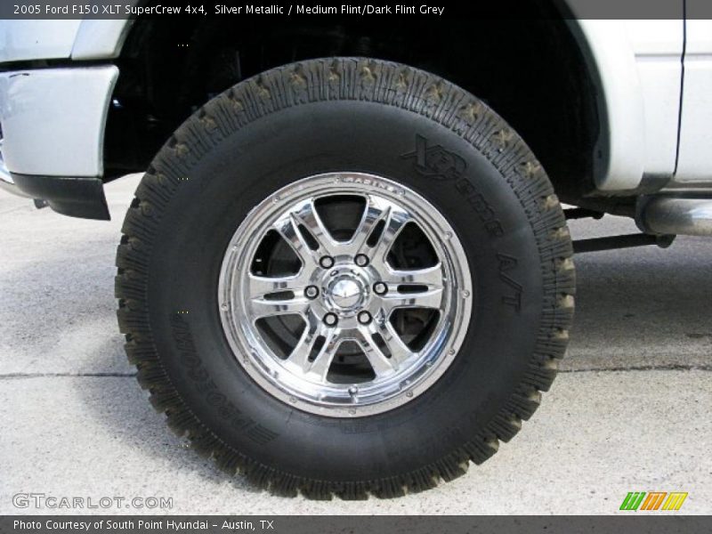 Silver Metallic / Medium Flint/Dark Flint Grey 2005 Ford F150 XLT SuperCrew 4x4