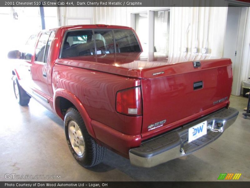 Dark Cherry Red Metallic / Graphite 2001 Chevrolet S10 LS Crew Cab 4x4