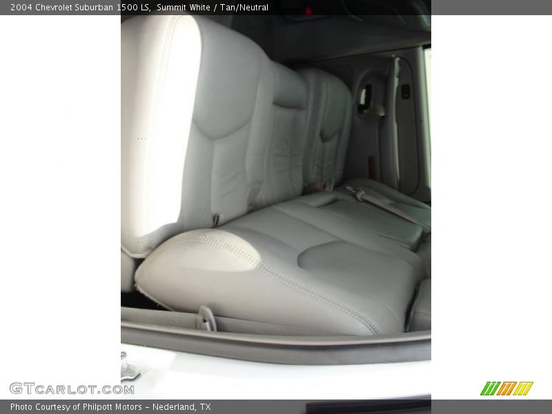 Summit White / Tan/Neutral 2004 Chevrolet Suburban 1500 LS