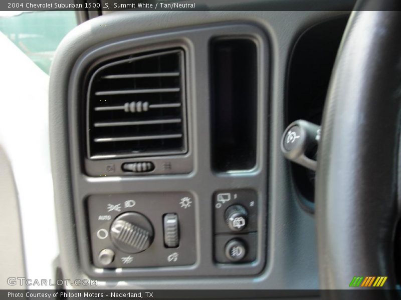 Summit White / Tan/Neutral 2004 Chevrolet Suburban 1500 LS