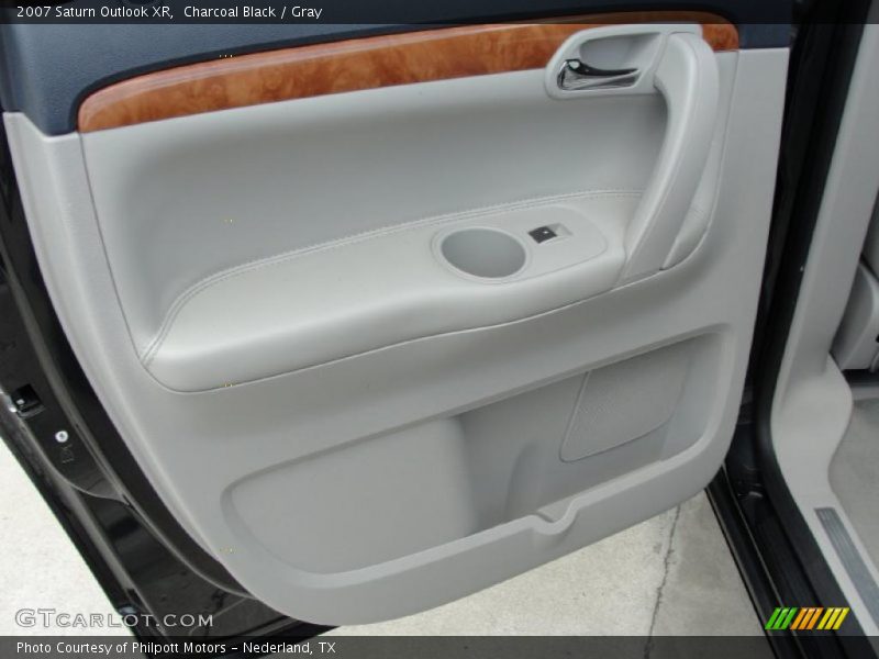 Charcoal Black / Gray 2007 Saturn Outlook XR