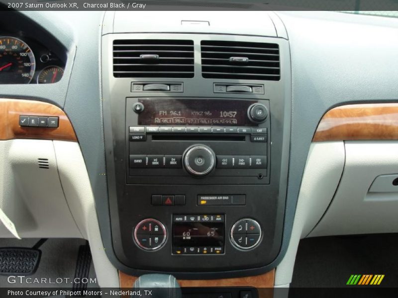 Charcoal Black / Gray 2007 Saturn Outlook XR