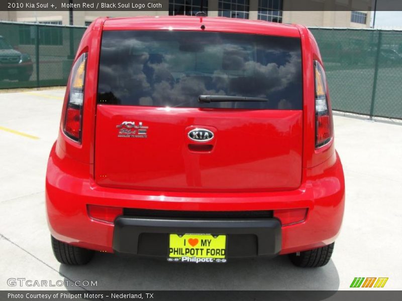 Molten Red / Black Soul Logo Cloth 2010 Kia Soul +