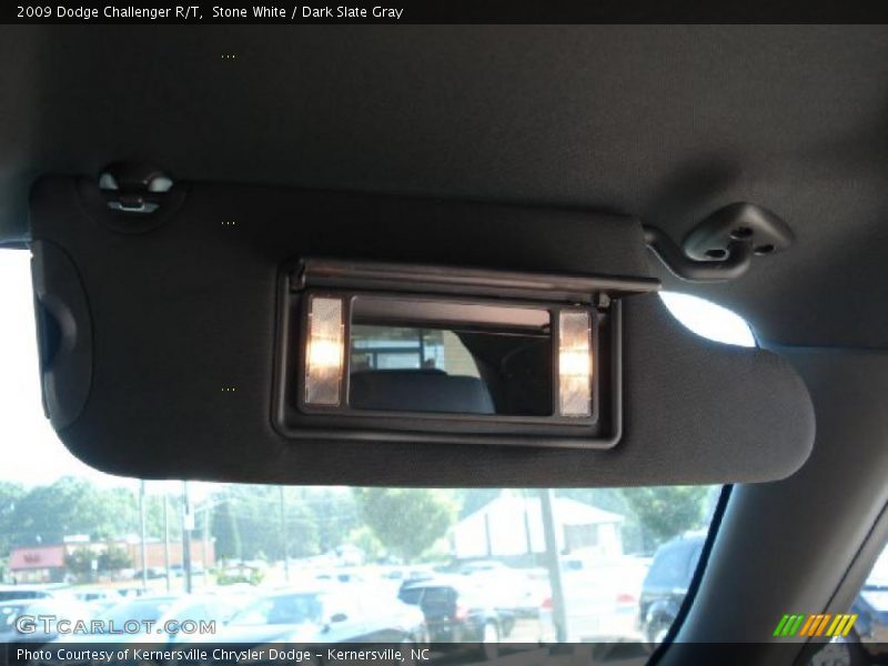 Stone White / Dark Slate Gray 2009 Dodge Challenger R/T