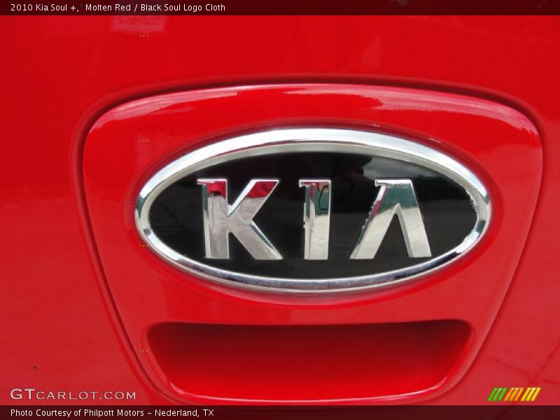 Molten Red / Black Soul Logo Cloth 2010 Kia Soul +